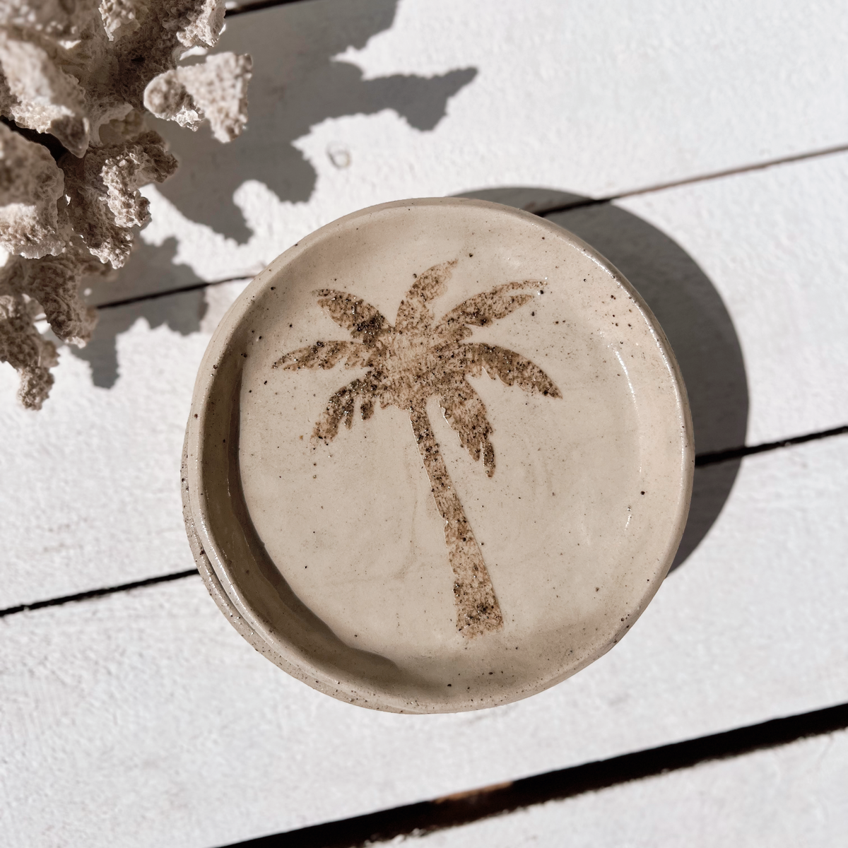 Soleil palm tree plate | sand