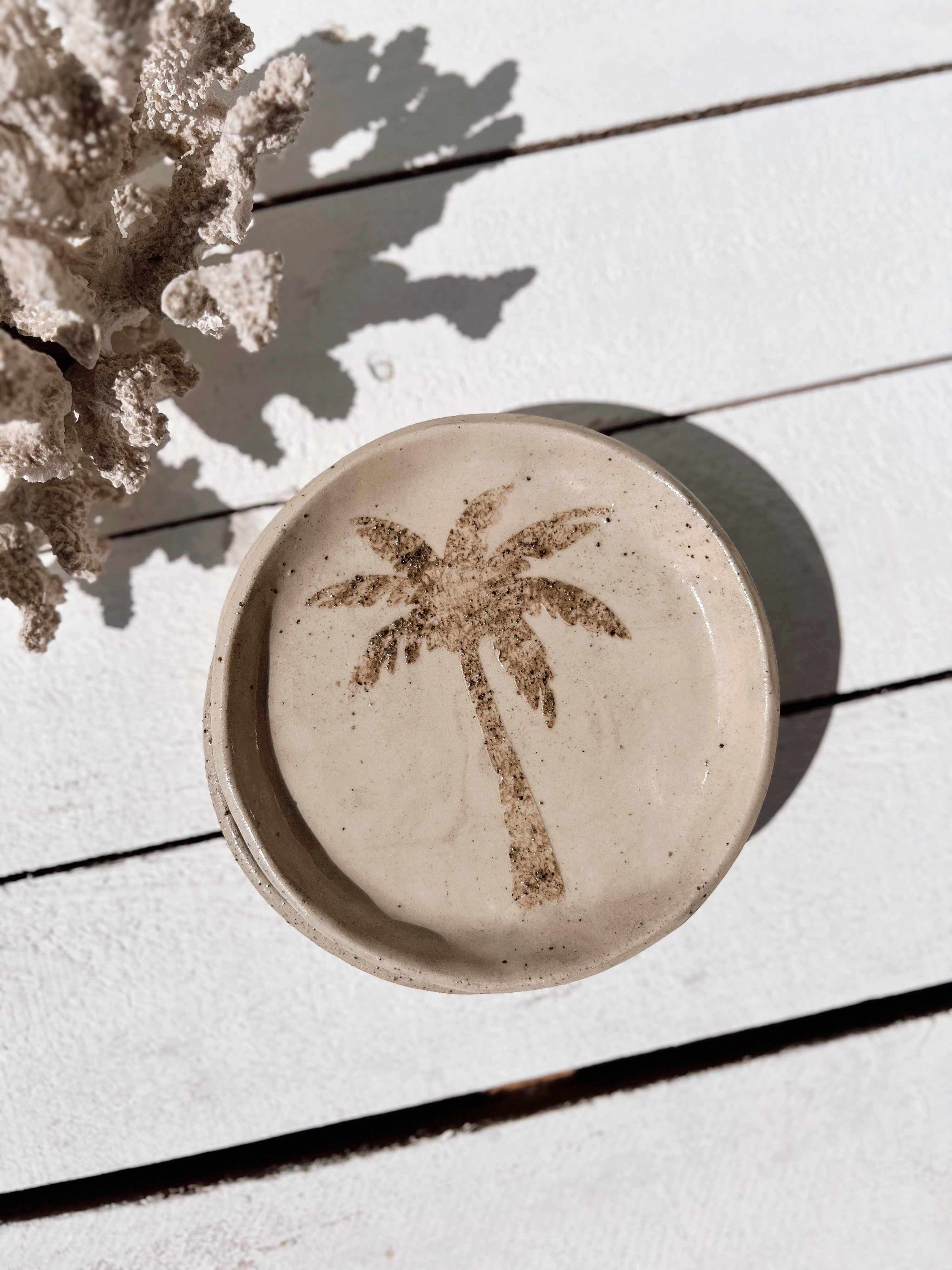 Soleil palm tree plate | sand