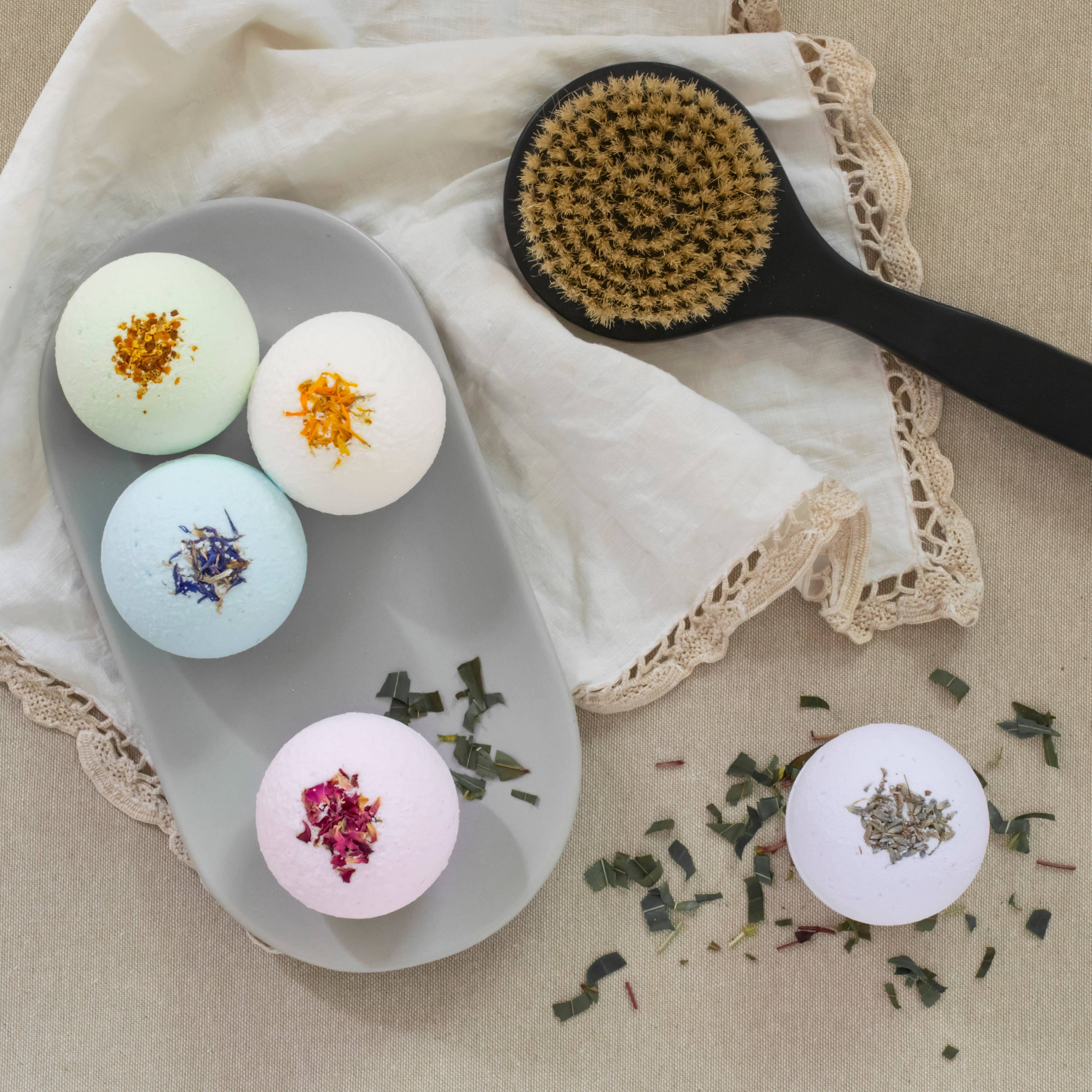 Bath Bombs - rounds: Rose geranium