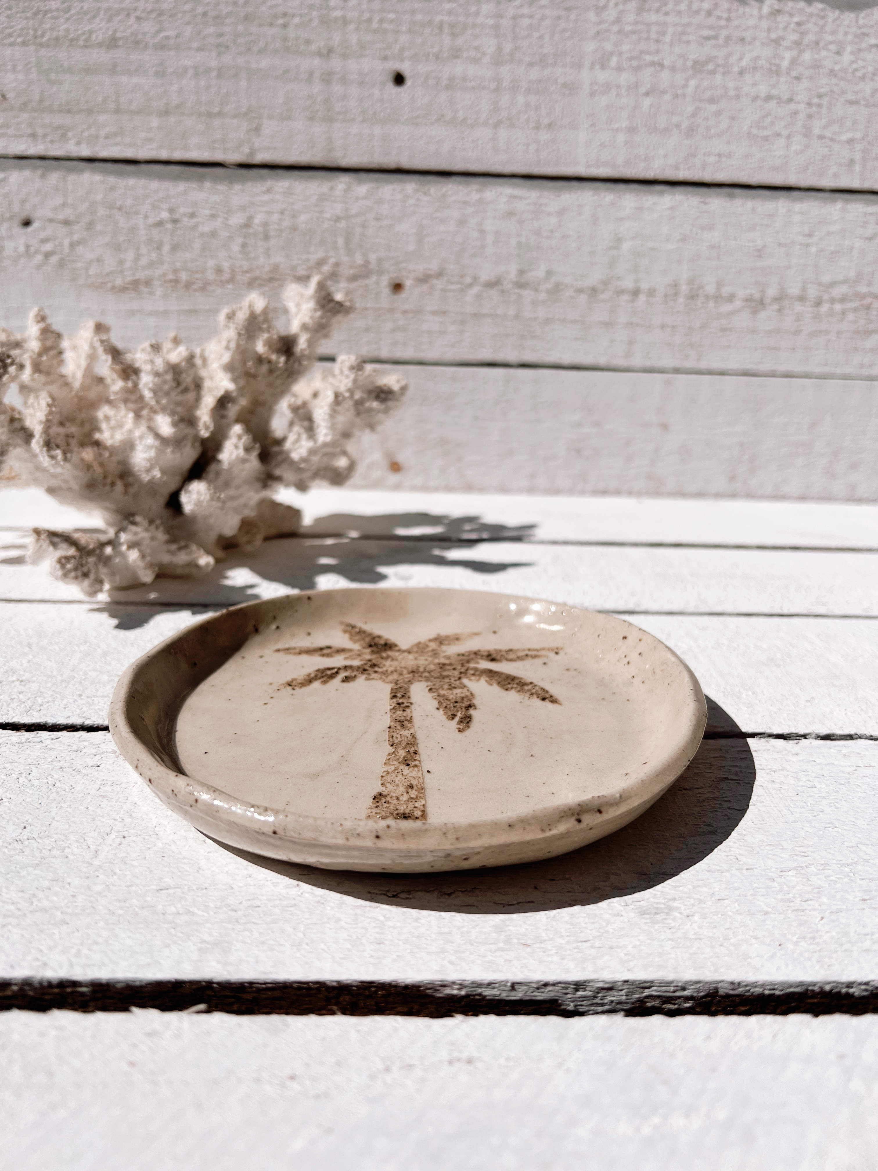 Soleil palm tree plate | sand