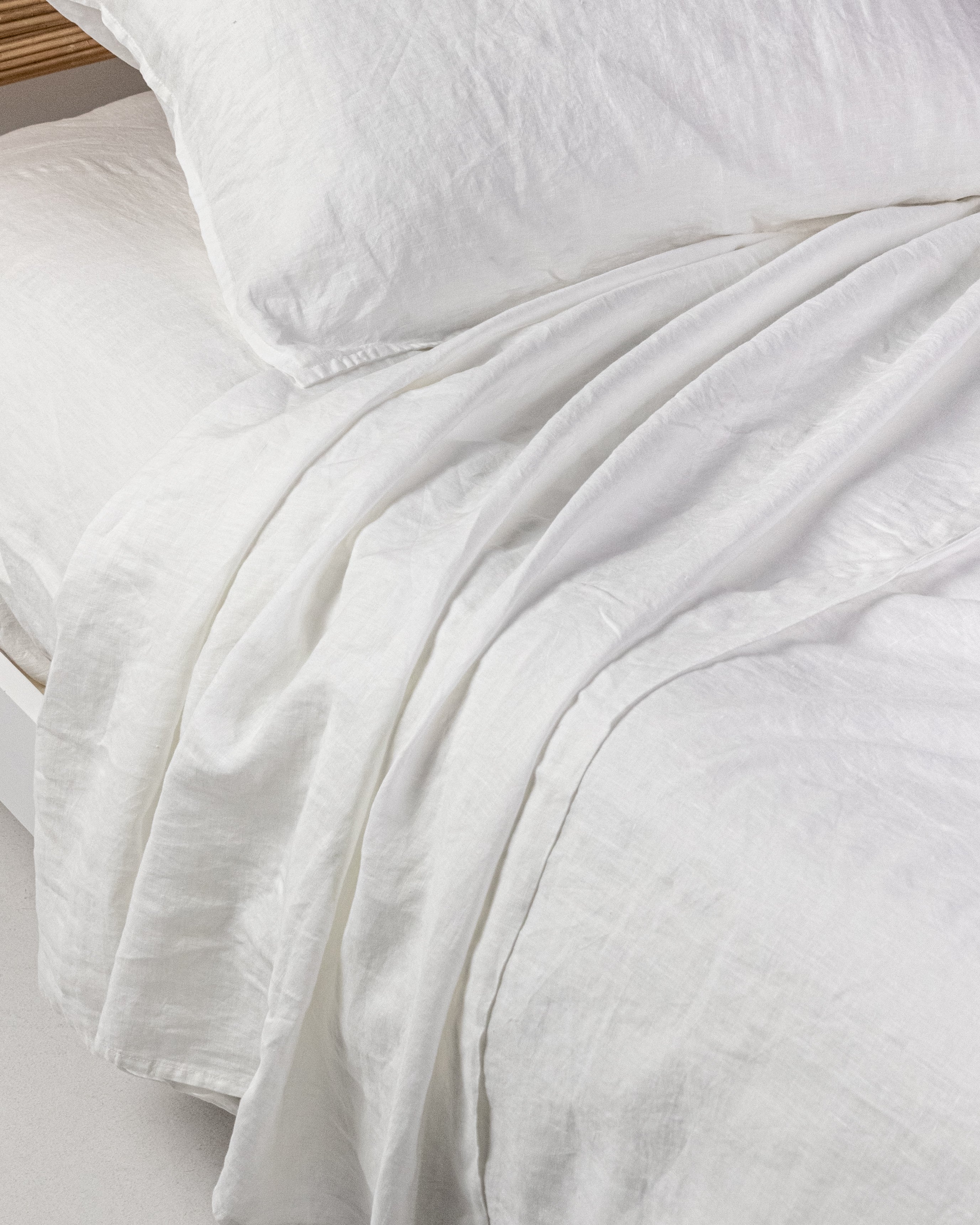 'Crisp White' Quilt Cover Set