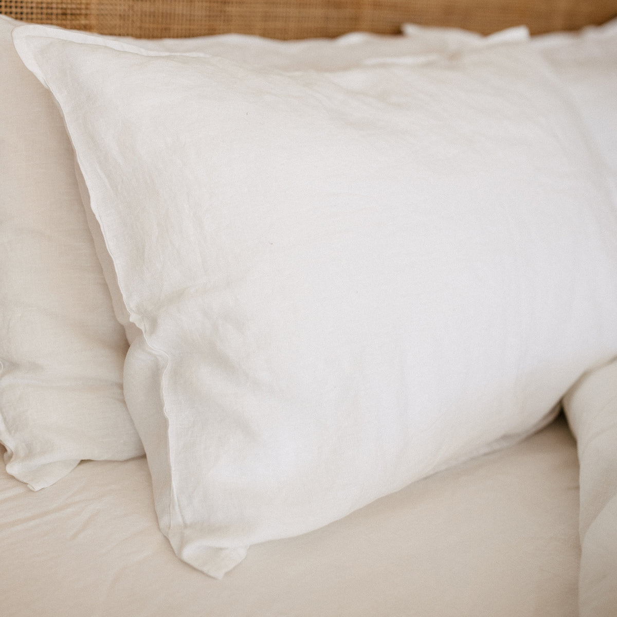 'Crisp White' Quilt Cover Set